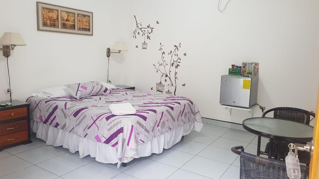 Hotel Las Palmas Esmeraldas Dış mekan fotoğraf